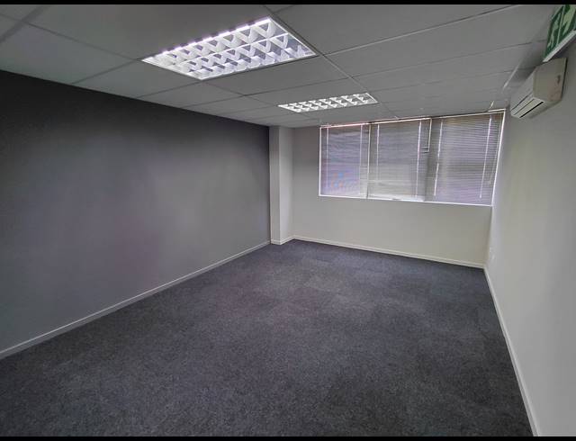 248M² OFFICE TO LET IN KYALAMI